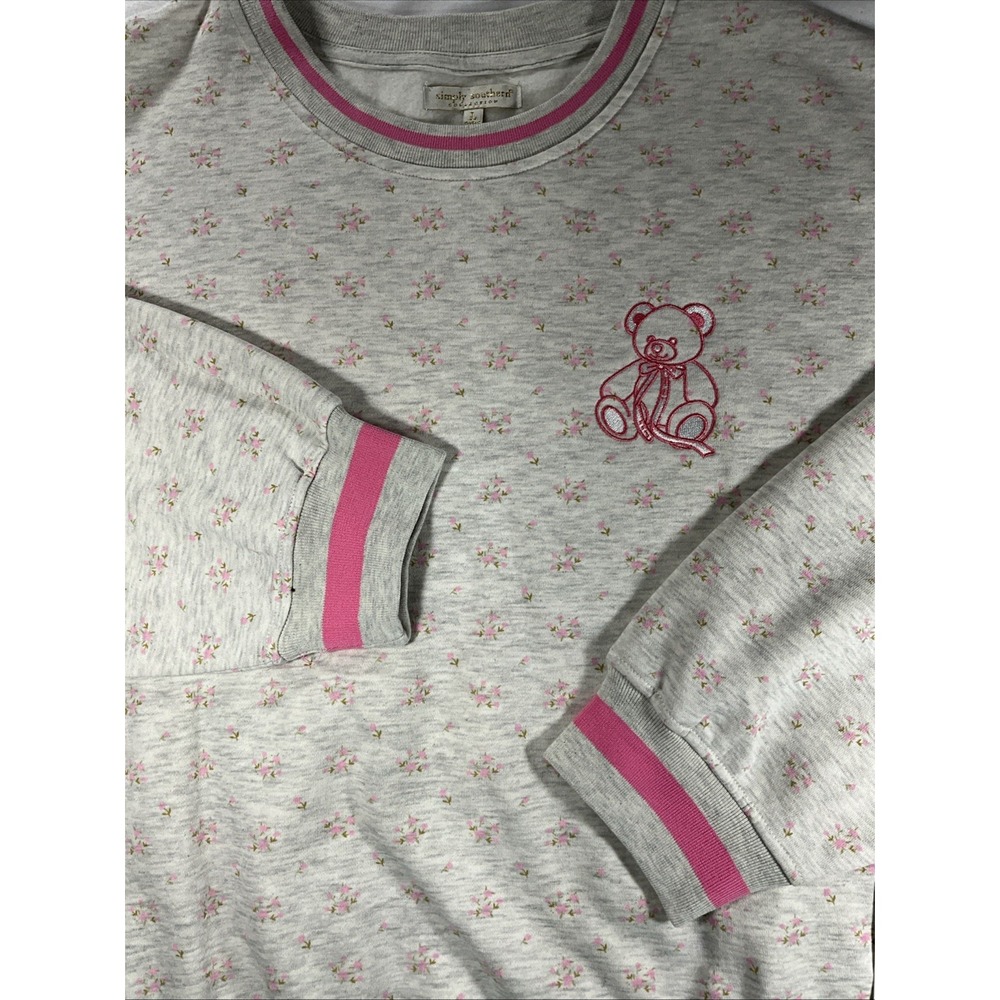 Simply Southern Floral Teddy Bear Love Graphic Sweatshirt Pink Gray Large CON90 - Picture 5 of 14